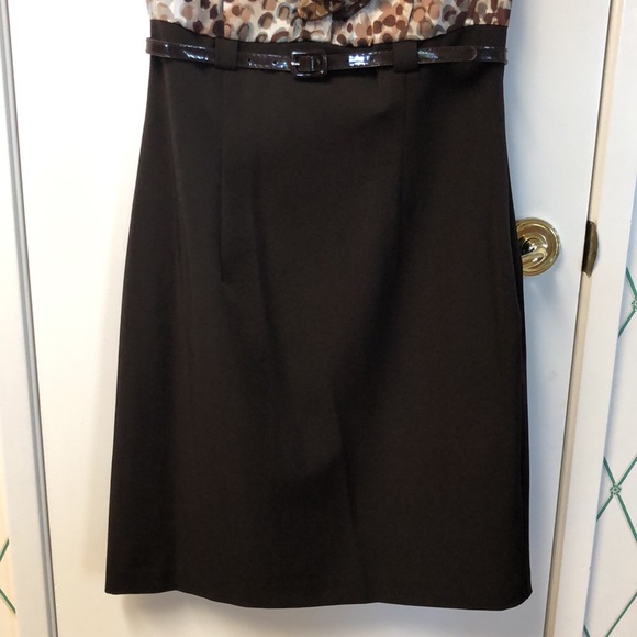 Voir Voir Womens belted, short sleeve dress. - Picture 4 of 12